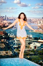 HAILEE STEINFELD for Cosmopolitan Magazine, December 2021/January 2022