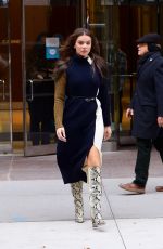 HAILEE STEINFELD Leaves a Radio Station in New York 11/22/2021