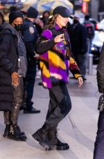 HAILEE STEINFELD Leaves GMA Studios in New York 11/24/2021