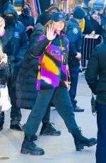 HAILEE STEINFELD Leaves GMA Studios in New York 11/24/2021