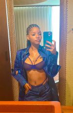 HALLE BAILEY - Instagram Photos and Video 11/07/2021