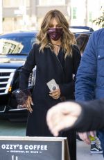 HALLE BERRY Heading to a Studio in Brooklyn 11/03/2021