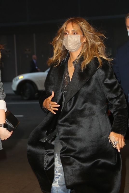 HALLE BERRY Night Out in New York 11/18/2021