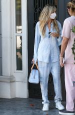 HEIDI KLUM and Tom Kaulitz Out for Furniture Shopping in Los Angeles 11/24/2021