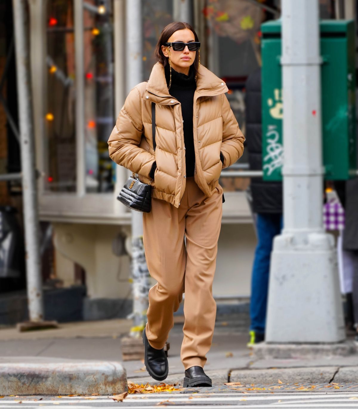 IRINA SHAYK Out and About in New York 11/26/2021 – HawtCelebs