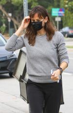 JENNIFER GARNER Out for Coffee in Santa Monica 11/09/2021