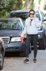 JENNIFER GARNER Out in Brentwood 11/10/2021