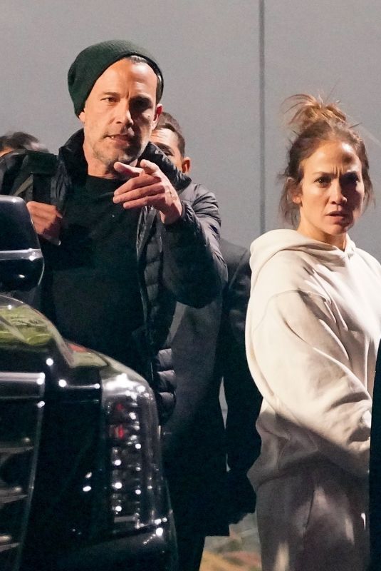 JENNIFER LOPEZ and Ben Affleck Touching Down in a Private Jet in Los Angeles 11/19/2021