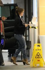 JENNIFER LOPEZ Heading to Her Office in Los Angeles 11/07/2021