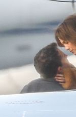 JENNIFER LOPEZ Leaves in Private Jet to Miami 11/07/2021