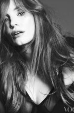 JESSICA CHASTAIN for Vogue Magazine, China December 2021