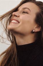 JOSEPHINE SKRIVER for Elle Magazine, Danemark December 2021