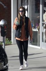 KATHERINE SCHWARZENEGGER Out for Iced Coffee at Alfred