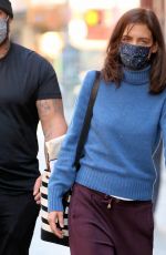 KATIE HOLMES Heading to Her Trailer on the Set of Rare Objects in New York 11/10/2021