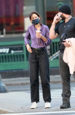 KATIE HOLMES Heading to the Set of Rare Objects in New York 11/09/2021