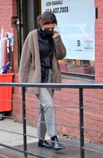 KATIE HOLMES Leaves Rare Objects Set in New York 11/11/2021