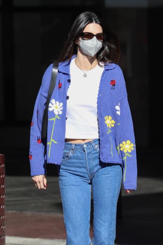KENDALL JENNER Out and About in Los Angeles 11/27/2021