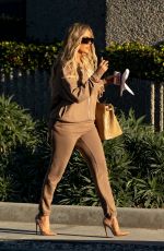 KHLOE KARDASHIAN Leaves an Office in Calabasas 11/12/2021