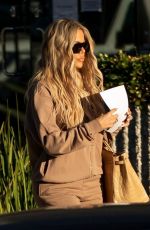 KHLOE KARDASHIAN Leaves an Office in Calabasas 11/12/2021