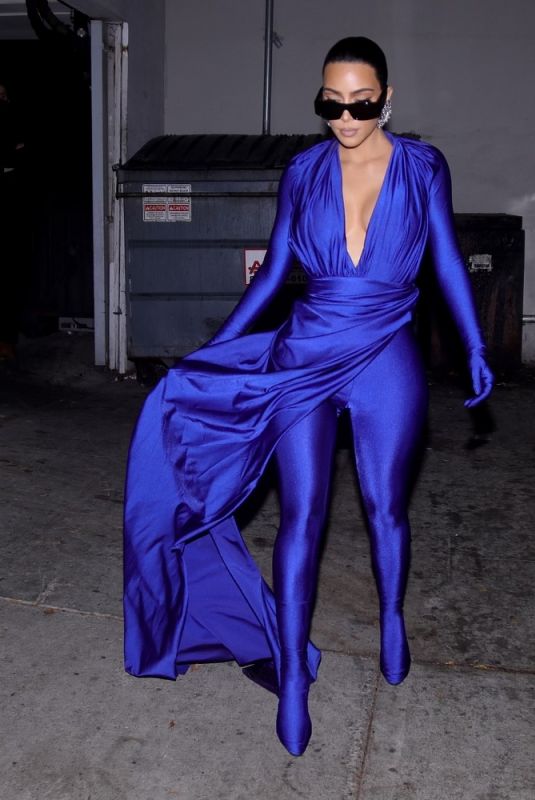KIM KARDASHIAN Night Out in Los Ageles 11/12/2021