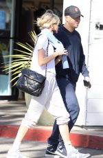 KIMBERLY STEWART Out for Lunch at Beverly Glen in Beverly Hills 11/26/2021