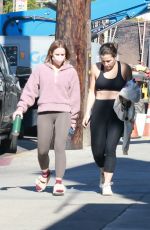 KRISTEN BELL Heading to Yoga Class in Los Feliz 11/29/2021