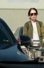 LARA FLYNN BOYLE Shopping at Bristol Farms 11/05/22021