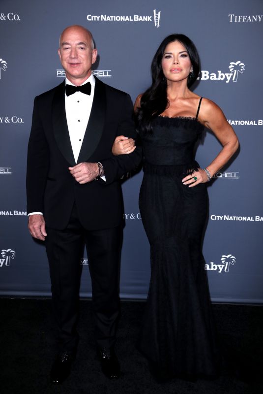 LAUREN SANCHEZ and Jeff Bezos at Baby2Baby 10-Year Gala in Los Angeles 11/13/2021