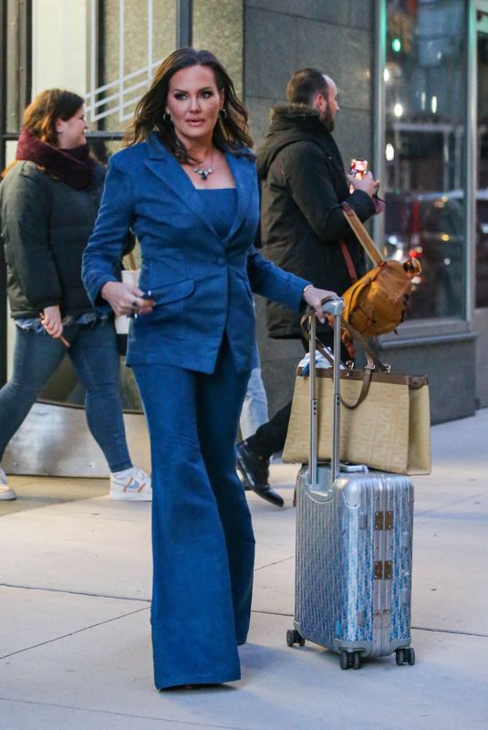 LUANN DE LESSEPS Leaves Her Hotel in New York 11/16/2021