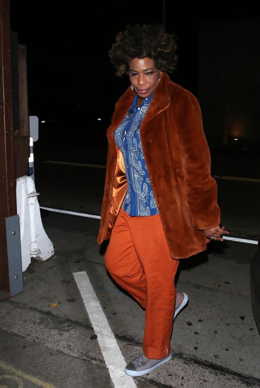 MACY GRAY Out for Dinner at Craig