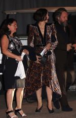 MAGGIE GYLLENHAAL Arrives at Simon Huck