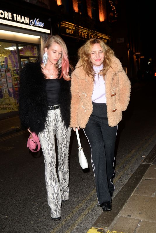 MARY CHARTERIS and JOSEPHINE DE LA BAUME at Kyle De