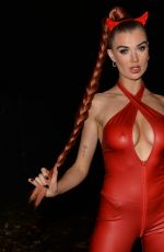 NICOLE O