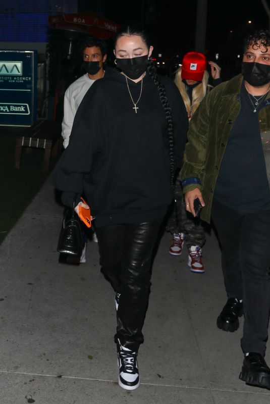 NOAH CYRUS Out for Dinner in Los Angeles 11/05/2021