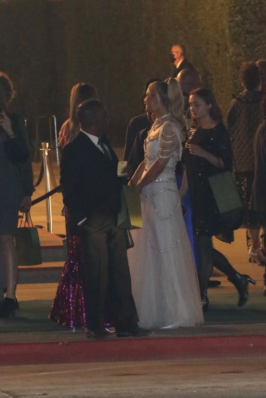 PARIS HILTON Leaves Art+Film Gala in Los Angeles 11/06/2021
