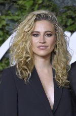 PIXIE LOTT at 2021 British Fashion Awards in London 11/29/2021