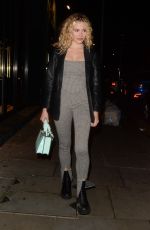 PIXIE LOTT Leaves Ours Restaurant in London 11/03/2021
