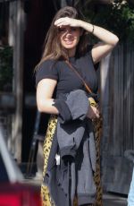 Pregnant LAUREN PARSEKIAN Out for Breakfast in Los Feliz 11/22/2021