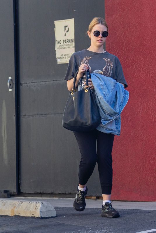 Pregnant MIA GOTH Arrives at a Gym in Los Angeles 11/15/22021