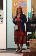 REESE WITHERSPOON on the Set of Your Place or Mine in Burbank 111/24/2021