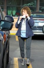 RHEA PERLMAN Shopping at Gelsons in Los Angeles 11/23/2021