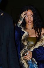 RIHANNA Out for Dinner in New York 11/03/2021