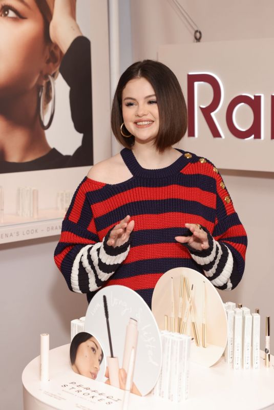SELENA GOMEZ at Sephora Store at Times Square in New York 11/04/2021