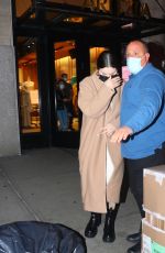 SELENA GOMEZ Shopping at Aritzia in New York 11/12/2021