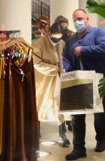SELENA GOMEZ Shopping at Aritzia in New York 11/12/2021