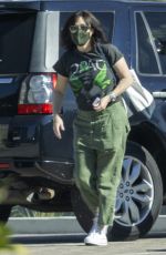 SHANNEN DOHERTY Out Shopping in Malibu 11/12/2021