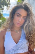 SOMMER RAY - Instagram Photos 11/18/2021