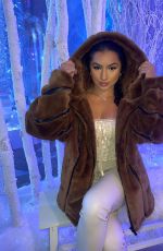 TATI MCQUAY - Instagram Photos 11/20/2021