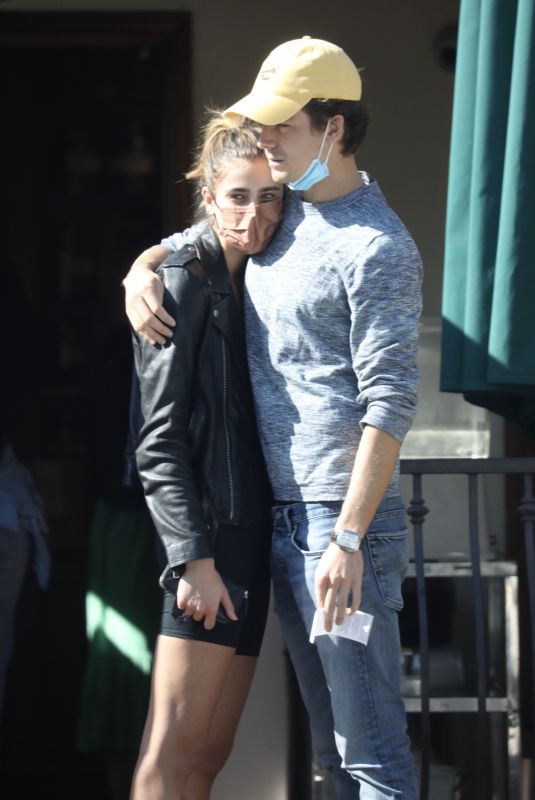 TAYLOR HILL and Daniel Fryer Out for Coffee in West Hollywood 11/10/2021
