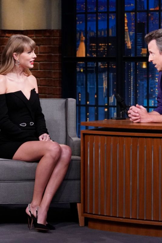 TAYLOR SWIFT at Late Night with Seth Meyers in New York 11/11/2021
